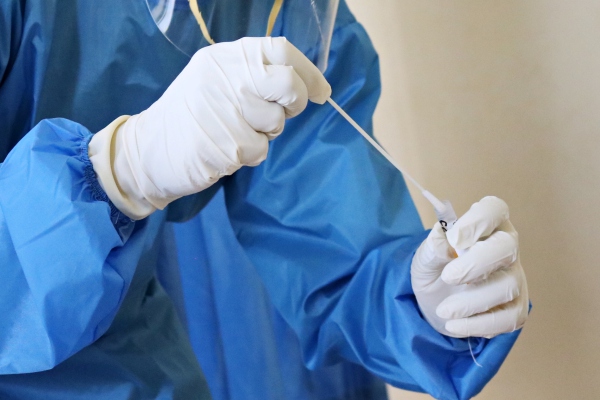 FDA y farmacéuticas advierten el riesgo de tratar el COVID-19 con ivermectina