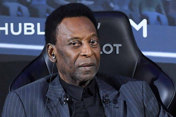Pelé permanece internado en un hospital de Sao Paulo desde hace una semana