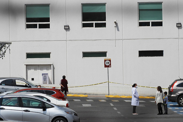 El hombre que se arrojó de un cuarto piso era médico del IMSS