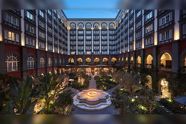 Bill Gates adquiere la mayor participación de los hoteles Four Seasons