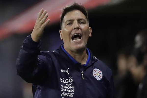 "La Fecha FIFA fue nefasta": estalla técnico de Paraguay tras ausencia de seleccionados