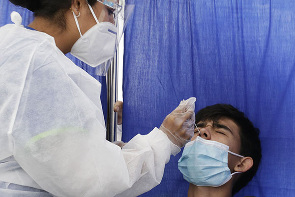 Curva epidemiológica en Puebla, alta pero estable