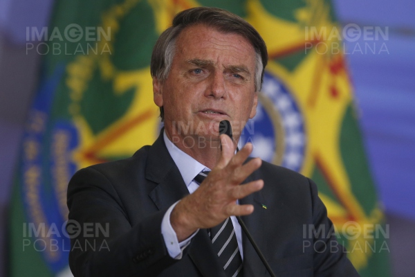 Senado brasileño anula decreto de Bolsonaro sobre contenidos en redes sociales