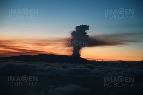 Nueva actividad del volcán en La Palma obliga a evacuar a más personas