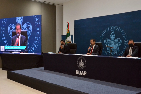 Alfonso Esparza reconoce a la comunidad universitaria por histórica jornada electoral