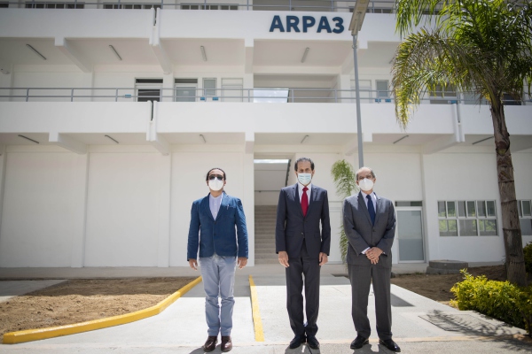 Inaugura Alfonso Esparza nuevo edificio para Artes Plásticas