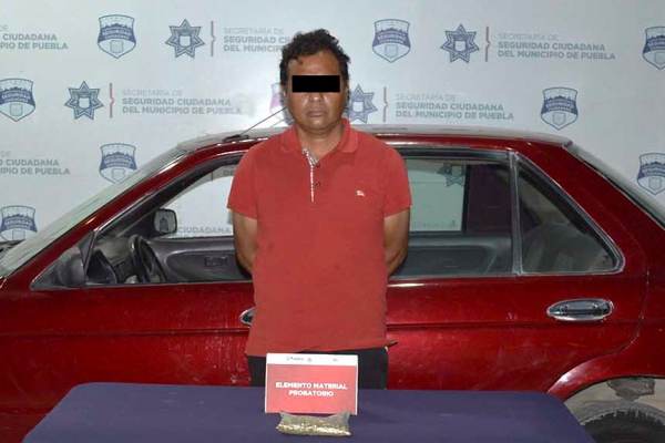 Policías municipales detienen a miembro de violenta banda delictiva
