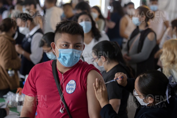 México aplica más de 100 millones de vacunas contra el COVID-19