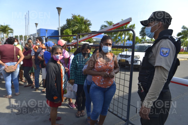 Muchos cuerpos de presos asesinados en Ecuador quedaron irreconocibles