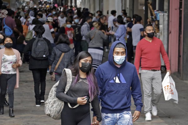 Habrá una cuarta y hasta quinta ola, pronostica Salud