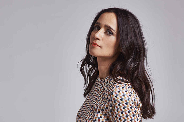 Julieta Venegas incursiona en el reggaetón con “Lo siento bb” junto a Bad Bunny