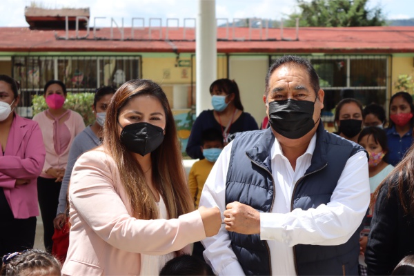 Con la entrega de nuevas obras, Mario de la Rosa continúa impulsando la educación en Amozoc