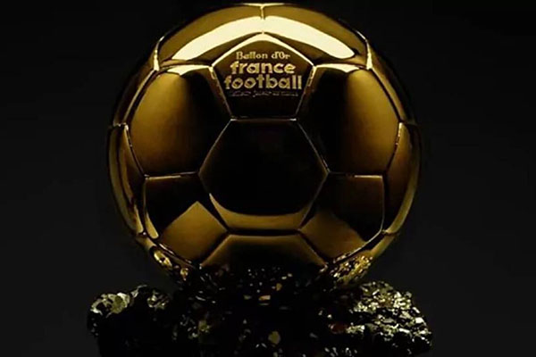 Messi y CR7 encabezan de nueva cuenta la nominación al Balón de Oro