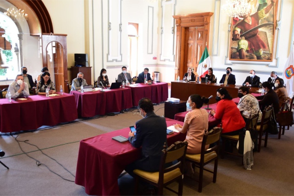 Administraciones saliente y entrante de Puebla capital instalan comisión de entrega