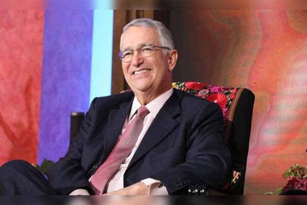 Ricardo Salinas dice que ya está listo el documental sobre su vida y va por la bioserie