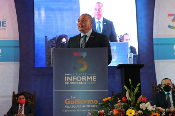Guillermo Velázquez rinde su Tercer Informe, comprometido con el bien común