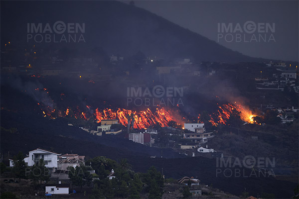 La lava del volcán de La Palma ya cubre 656 has. tras destruir 1,458 edificios