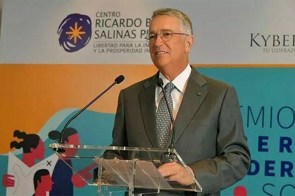 Salinas Pliego y su Total Play han obtenido del Gobierno de México 80 contratos