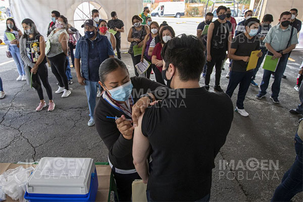 77 % de adultas mexicanos están vacunados contra COVID-19: López-Gatell