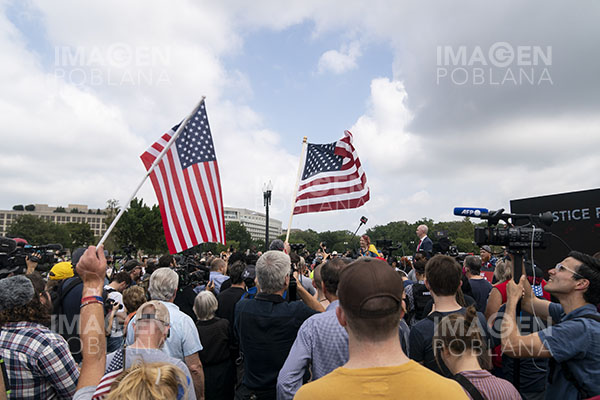 Trump dice que él "hubiera frenado" a manifestantes durante disturbios en el Capitolio