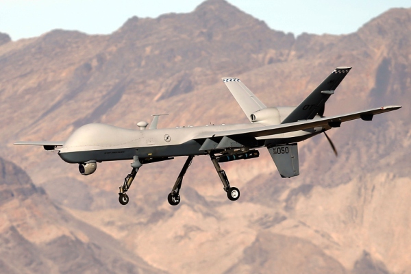 Dron bombardea base militar de EU al sur de Siria