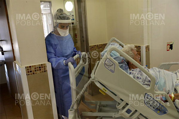 Pandemia ha matado a más de 100,000 trabajadores de la salud: OMS