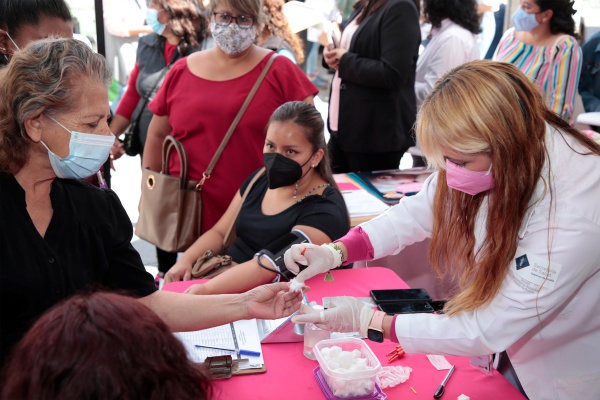 Desde este lunes, “Feria de la Salud por las Mujeres” en el zócalo capitalino