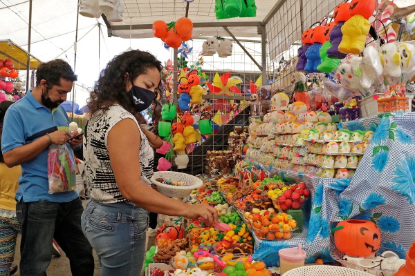 Qué consumen los mexicanos en Halloween y Día de Muertos