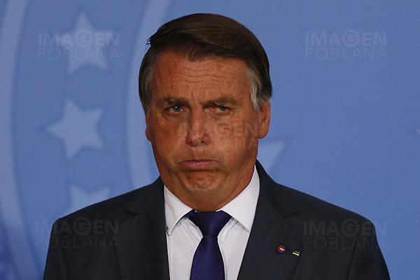 Un vetado Bolsonaro sube video al canal de su hijo y Youtube lo elimina