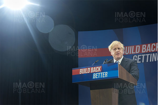 Boris Johnson impide penalizar a diputado acusado de corrupción