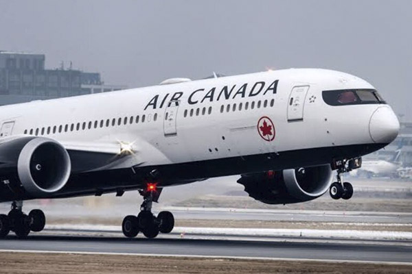 Air Canada suspende a 800 empleados por no estar vacunados con el esquema completo