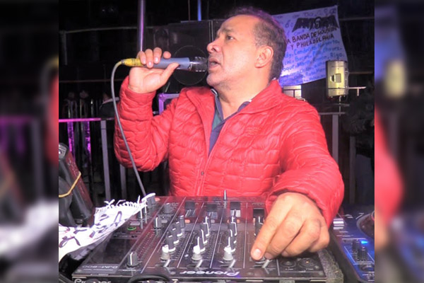 Cumbia y fiesta, las prioridades del edil auxiliar de Xochimehuacán