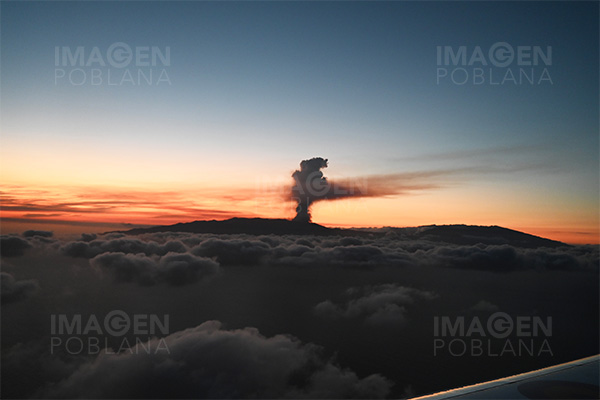 Desmienten inactividad volcán de La Palma; tiene “estabilidad dentro de la evolución”