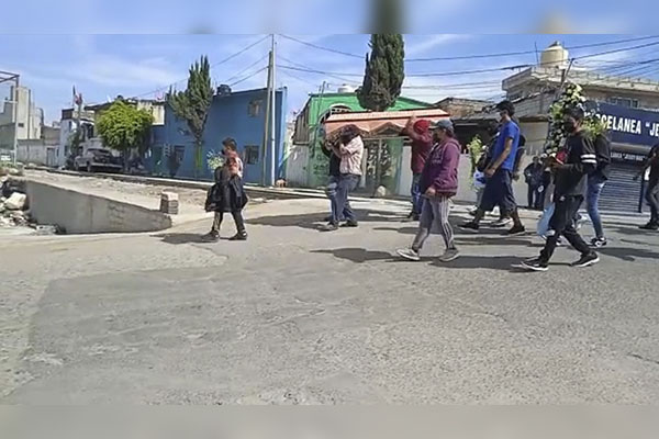 Dan último adiós a Praxedis, segunda víctima de la explosión en Xochimehuacán