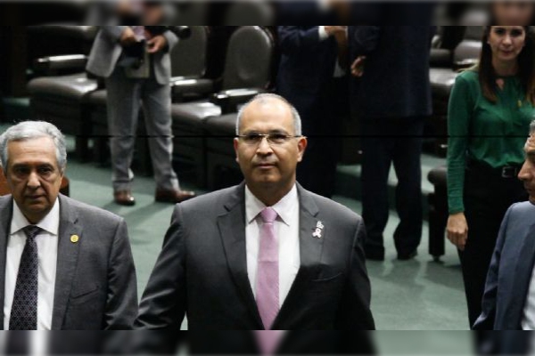 FGR va tras Carlos Treviño, sucesor de Emilio “L” en Pemex