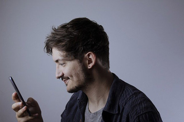 Lesiones que te puede causar el uso excesivo del celular
