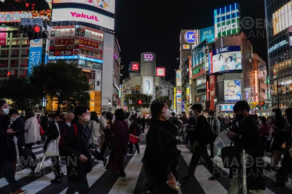 Japón destina 265,000 mdd para mejorar su economía ante la pandemia