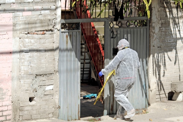 Detenido con dos cabezas descuartizó a sus suegros; participó su propia hija