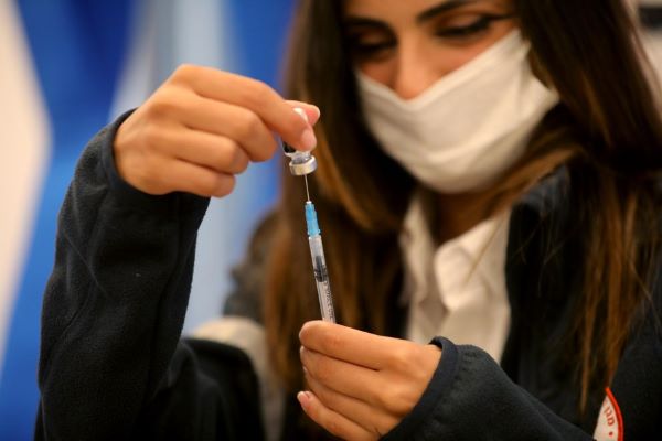 Israel aprueba vacunación contra COVID-19 para niños de 5 a 11 años