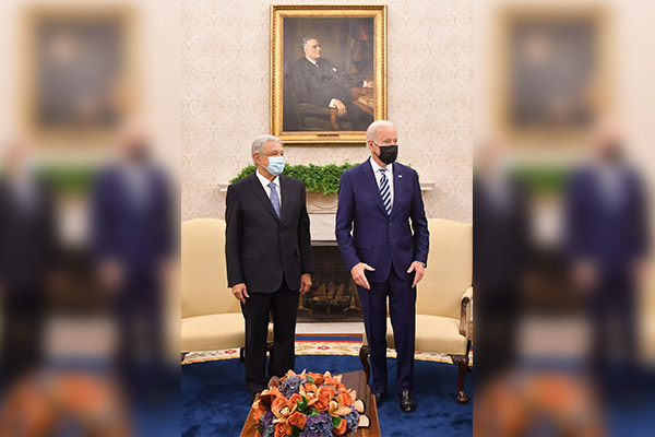 Traductora de Biden sorprende a todos tras discurso de más de ocho minutos de AMLO