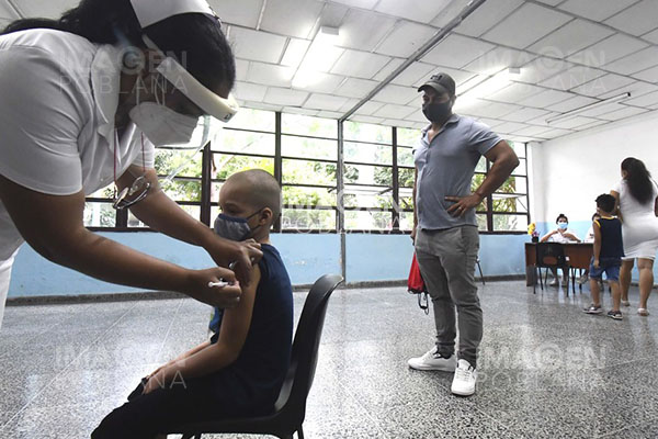 Aprueban autoridades cubanas uso de vacuna Soberana Plus en mayores de dos años