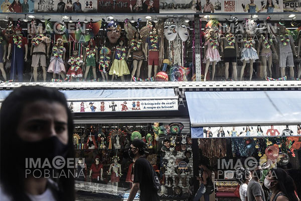 São Paulo considera "prematuro" cancelar el carnaval