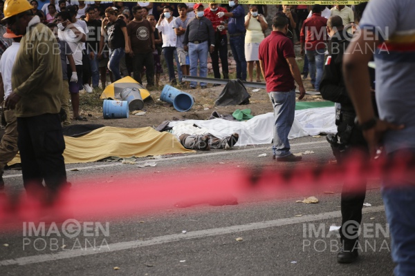 Suben a 53 los migrantes muertos tras volcadura de tráiler en Chiapas