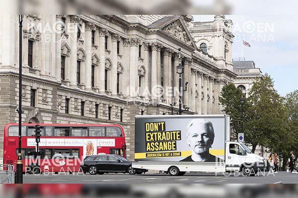 Justicia de EU está "complacida" con decisión sobre extradición de Assange