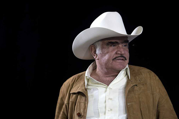 Reportan grave a Vicente Fernández
