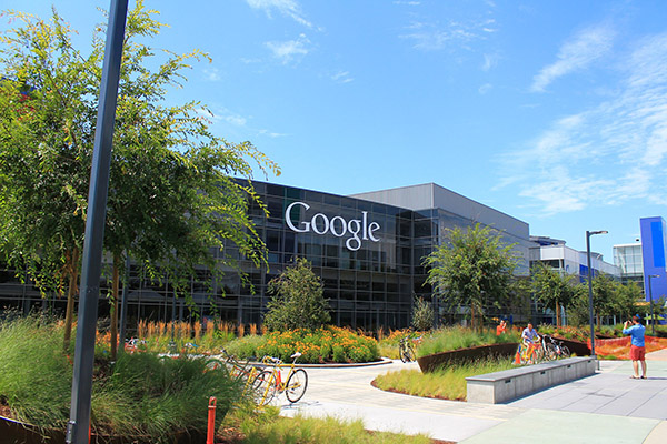 Google promete despedir a empleados que rechacen vacunarse contra coronavirus