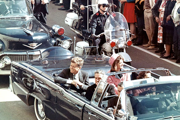 EU desclasifica 1,491 documentos adicionales sobre el asesinato de John F. Kennedy