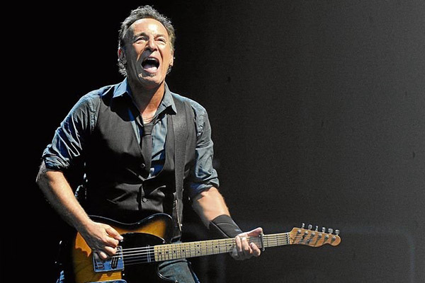 Bruce Springsteen rompe récord al vender todo su repertorio en un exorbitante precio
