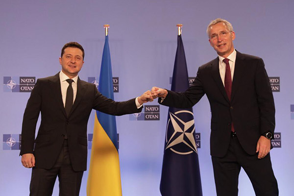 OTAN y la UE advierten sanciones contra Rusia si no cesa escalada en Ucrania