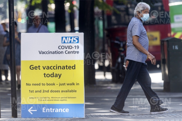 Reino Unido rompe nuevamente récord de contagios de COVID-19